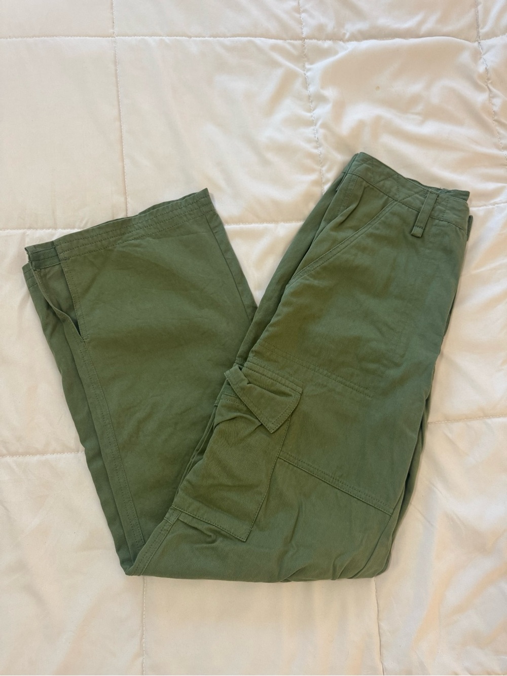 Women’s Green Cargo Pants- Juniper Blu